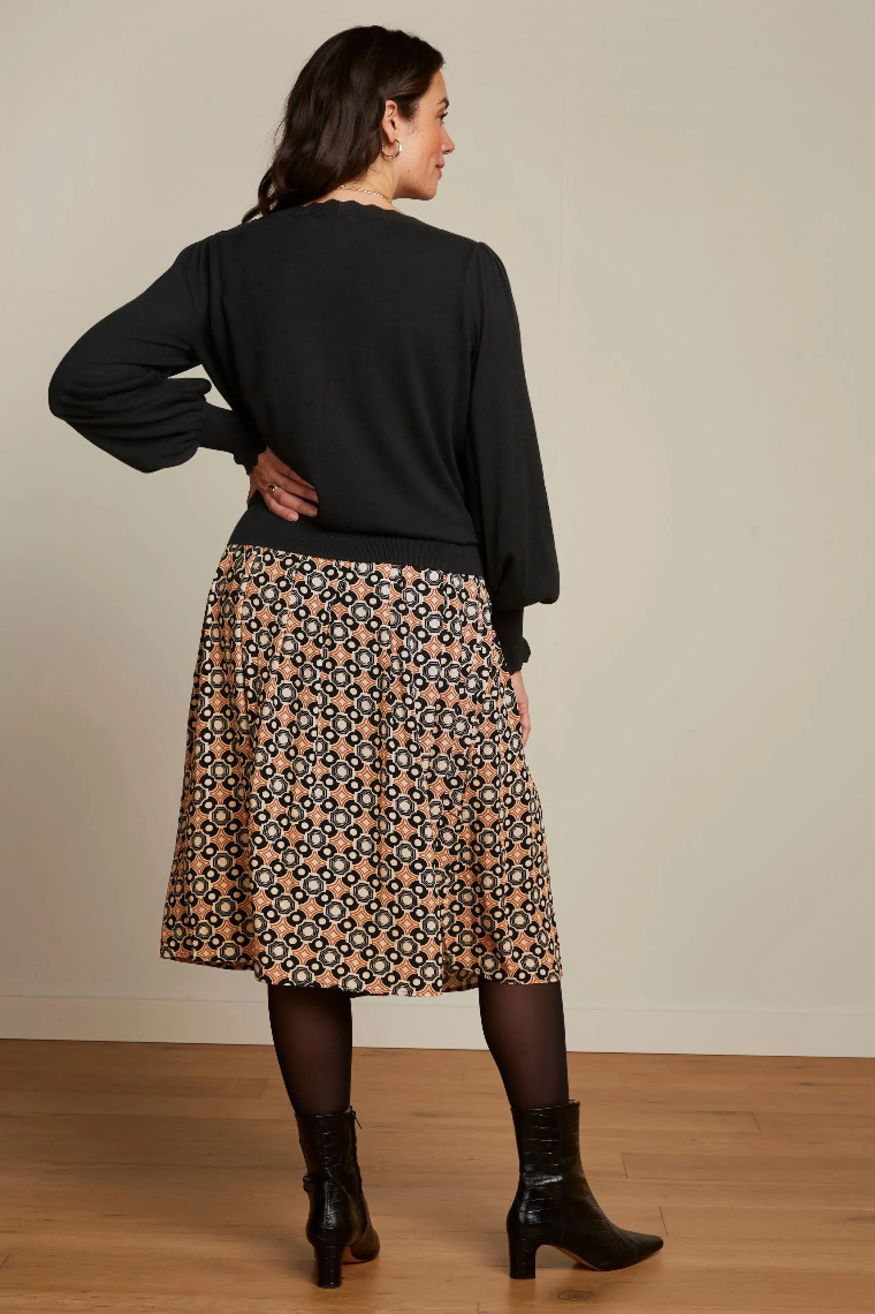 Arianna Pleat Skirt Ozzy